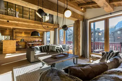 Image de Chalet de luxe 5 pièces avec cheminée et conciergerie à Val-d'Isère