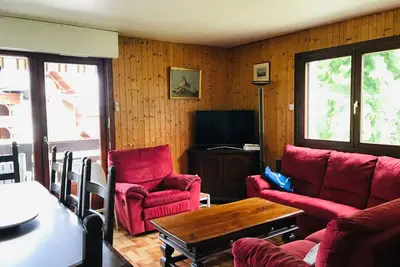 Image de Appartement moderne 3 pièces avec WiFi et parking couvert à Samoëns