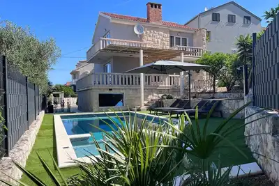 Image de Villa Moreta with heated pool, Sauna, Hot-tub