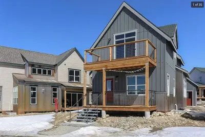 Image de New! Cloud City Chalet in Leadville Railyard