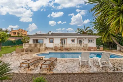 Image de Villa \"Terrassa\" près de la plage avec piscine et Wi-Fi