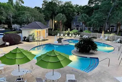 Image de J7 Completely renovated, 2 Br, 2 Ba, centrally located in Ocean Walk