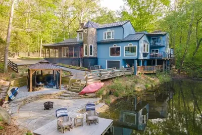 Image de Luxury King Suites, Lakefront w/ Dock, HotTub, Watercraft