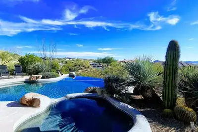 Image de Luxury Scottsdale Home with Views