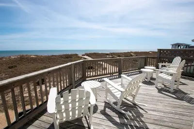 Image de Luxurious Oceanfront, Beach Access, Private Pool, Hot Tub, Elevator, Game Room
