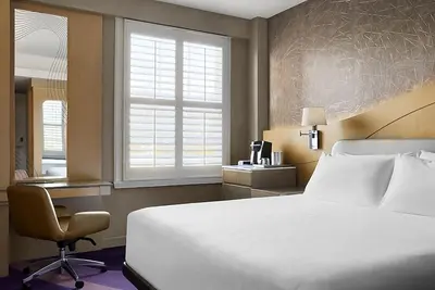 Image de Premier Corner One King Bed Room at Pasadena Hotel & Pool