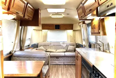 Image de Airstream Silver Surfliner