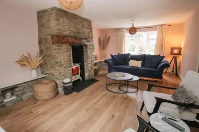 Laurgeths House, pet friendly, with open fire in Bishop's Castle