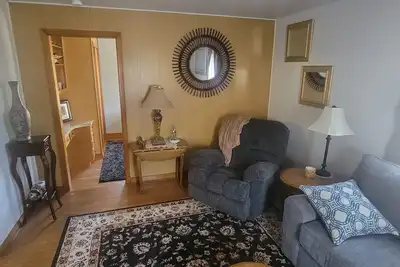 Image de Quiet and Cozy, just outside of town but close to Everything
