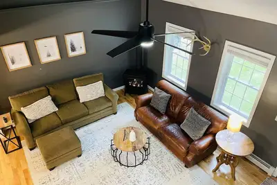 Image de 4Miles to Jg/Okemo, Spacious, Stylish & Comfy Home