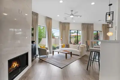 Image de Bright & Modern Townhome at Gainey Ranch