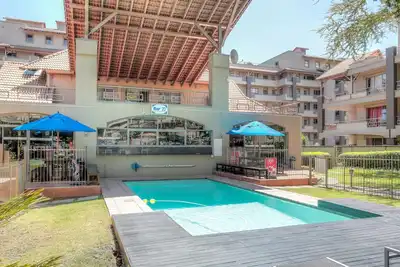 Image de A safe, modern family space 5-min away from the Famous Sandton City