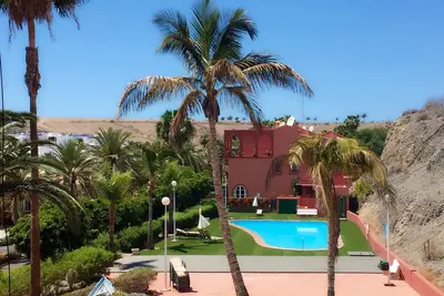 Pasito Blanco. Vue mer et port. Piscine CHAUFFÉE PRIVÉE.