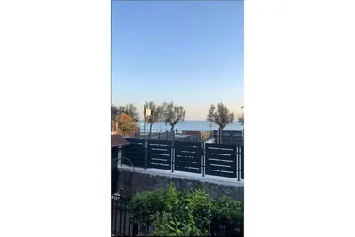 Exclusive 180sqm with Sea View+Parking Space