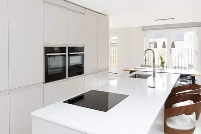 Fabulous Central Windsor Town House