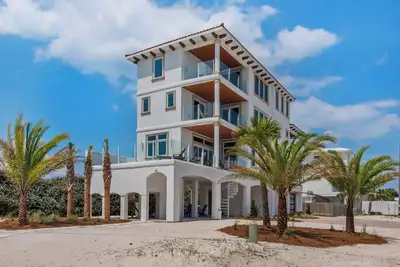 Image de Tuscan Sun 🌞 Gulf View Retreat w/ Pool, Elevator + Game Room | Event-Friendly