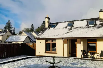Aonachan Cottage in the village of Spean Bridge
