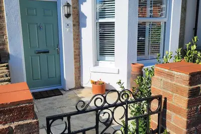 Image de Quite, spacious ground floor flat. 5 mins from sea
