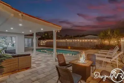 Stunning 4br Hted Pool &Jacuzzi Close 2 the Beach