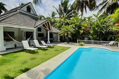 Image de Villa 5 : beauté et confort à 300 mètres de la plage