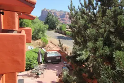 Image de Sedona Group Oasis: 3 Connected Townhomes - 2 Hot Tubs - Near Hikes, Shops, Food