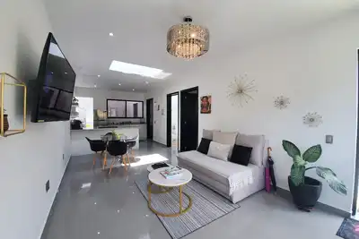 Image de Revolucion 95 Modern Apt! Mountain Views