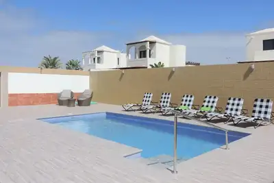 Image de Villa Medina 14b Sky Channels+Private Heated Pool+Privacy+Internet + Relax Villa