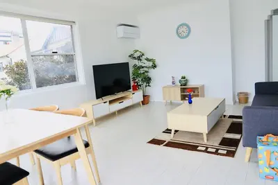 Image de Delightful apartment with breathtaking Sydney Harbour views.