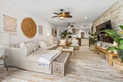 Image de 3 Bedroom Oasis with Private Pool