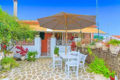 Image de Agathi: Traditional, in Gaios, A/C, WiFi, washing machine