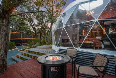 Image de Hill Country Glamping Dome w/Hot Tub, Gym, Sauna & Cold Plunge