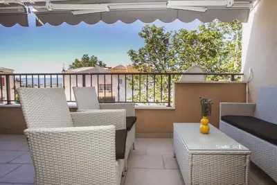 Image de A2 - luxury apt w terrace, gym, jacuzzi & sauna