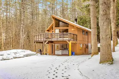 Image de Great home near Main St - washer\/dryer, fireplace, Quechee Club access available