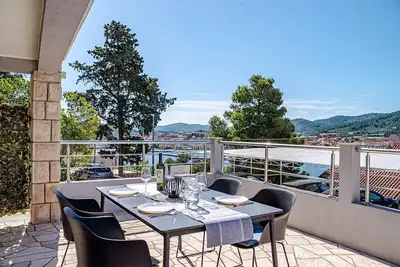 Image de Beautiful Two Bedroom Apartment Doris