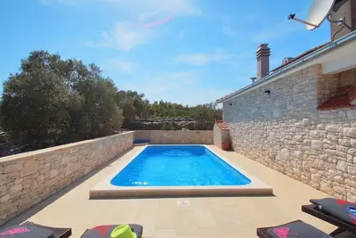 Image de Beautiful Mediterranean stone House with sea view