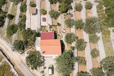 Image de Two-Bedroom House with Lovely Garden