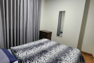 Image de Modern, central and economical 10 min to plaza mayor de Lima, the Catedral.
