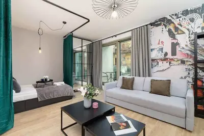 Długosza 4 | Elegant Studio with a Balcony