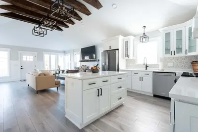 Image de Brand New Williams Bay Stunner | 1\/2 Mile to Lake |High End Finishes |Dogs Ok |Close to Winter Fest