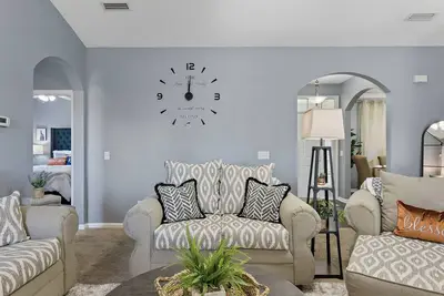 Image de Beautifully decorated residential home just 3 miles to Ft. Rucker Army Base