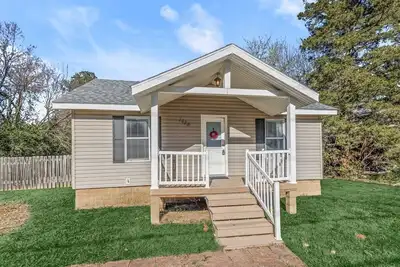 Image de Charming Pet-Friendly Cottage Near U of A