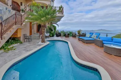 Image de Mhv 3-bedroom villa with pool & Spa - Stoneridge