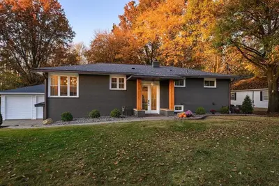 Image de 3-bedroom vacation home 19 minutes from Cuyahoga Valley National Park
