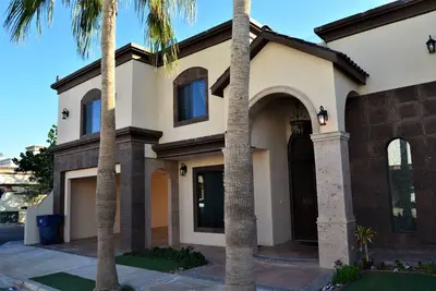 Image de Chic Family Retreat in Zona Dorada, Mexicali!