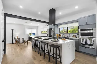 4 Bed Private Miami Home
