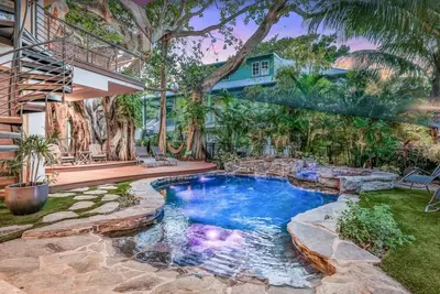 Image de Banyan Tree Beach House- Luxury home with private heated pool and steps from the beach