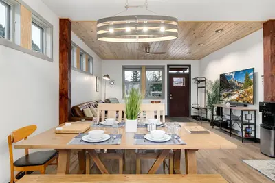 Image de Mountain House Dumont: Upscale Mountain Home! Near skiing, rafting, fishing!