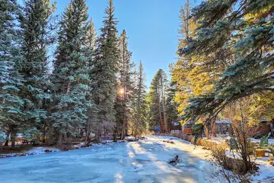 Image de Perfect Rustic Family Cabin Next to Thompson River