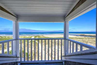 Image de Breathtaking Views of Cape Cod Bay and Scorton Creek, a Perfect Location
