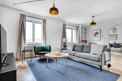 Image de Amazing Favoriten 2br, nr Metro U1, by Blueground